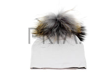 Load image into Gallery viewer, BABY HAT WITH FUR POM POM