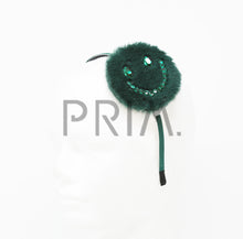 Load image into Gallery viewer, FUR SMILEY HEADBAND