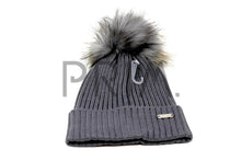 Load image into Gallery viewer, RIBBED HAT WITH POM POM