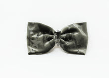 Load image into Gallery viewer, VELVET STAR BOW CLIP