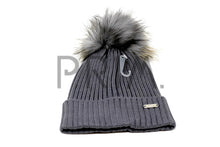 Load image into Gallery viewer, RIBBED HAT WITH POM POM