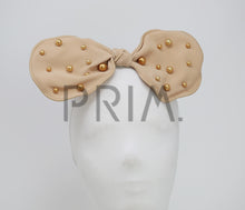 Load image into Gallery viewer, SCATTERED PEARLS BOW BABY HEADBAND