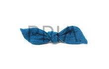 Load image into Gallery viewer, SWEATER BOW CLIP