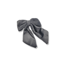 Load image into Gallery viewer, VELOUR BOW HAIRPIN
