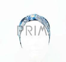 Load image into Gallery viewer, FLORAL WRAP
