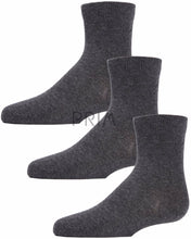 Load image into Gallery viewer, MEMOI MID CUT SOCK
