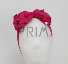 Load image into Gallery viewer, TULLE WITH SEQUIN BOW BABY HEADBAND
