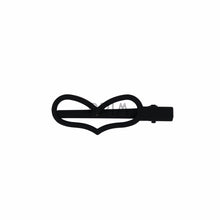 Load image into Gallery viewer, HEIRLOOMS PAINTED HOLLOW HEART CLIP
