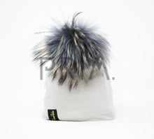 Load image into Gallery viewer, COTTON POM POM PULL ON HAT
