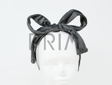 Load image into Gallery viewer, PARTY BOW VELOUR HEADBAND
