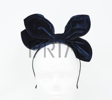 Load image into Gallery viewer, GROWING ORCHID VELVET HEADBAND
