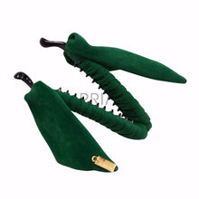 Load image into Gallery viewer, VELVET PETAL BANANA CLIP

