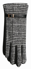 Load image into Gallery viewer, PLAID JERSEY GLOVE BUCKLE
