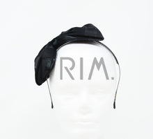 Load image into Gallery viewer, STRIPED METALLIC BOW HEADBAND
