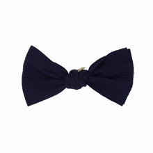 Load image into Gallery viewer, HEIRLOOMS RIBBED KNOT ONE SIDED BOW CLIP
