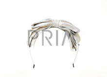 Load image into Gallery viewer, STRIPED GOLD BOW HEADBAND
