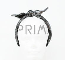 Load image into Gallery viewer, METALLIC LEATHER BOW HEADBAND
