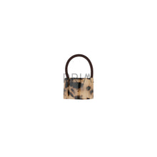 Load image into Gallery viewer, HEIRLOOMS RESIN LEOPARD PONY HOLDER
