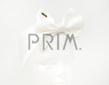 Load image into Gallery viewer, BURLAP STANDING BOW BABY HEADBAND
