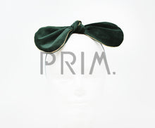 Load image into Gallery viewer, VELVET WITH METALLIC TRIM BOW BABY HEADBAND
