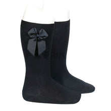Load image into Gallery viewer, KNEE SOCK WITH GROSGRAIN BOW
