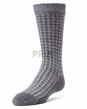 Load image into Gallery viewer, MEMOI BOYS HOUNDSTOOTH BOYS DRESS SOCK
