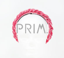 Load image into Gallery viewer, TWISTED PEARL VELVET HEADBAND
