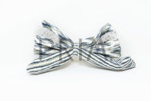 Load image into Gallery viewer, SMALL FURY EYEBROWS BOW CLIP
