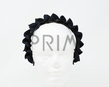 Load image into Gallery viewer, KNIT RUFFLE HEADBAND
