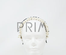 Load image into Gallery viewer, WOOL RUFFLE WITH VELVET RIBBON HEADBAND
