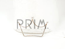 Load image into Gallery viewer, METAL CROWN CLIP
