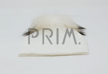 Load image into Gallery viewer, POM POM CUFF HAT
