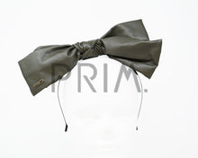Load image into Gallery viewer, LEATHER FLUFFY BOW HEADBAND
