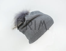 Load image into Gallery viewer, LUREX SPARKLE POM POM HAT
