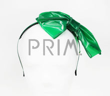 Load image into Gallery viewer, VINYL BOW CLEAR HEADBAND
