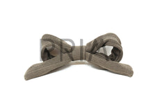 Load image into Gallery viewer, LARGE RIBBED WIRE BOW CLIP
