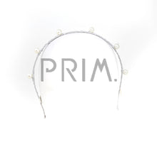 Load image into Gallery viewer, SATIN SCATTERED PEARLS SINGLE HEADBAND
