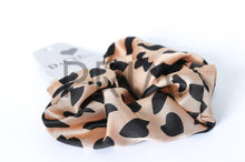 Load image into Gallery viewer, SILK SCRUNCHY
