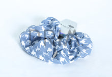 Load image into Gallery viewer, HOUNDSTOOTH SCRUNCHY
