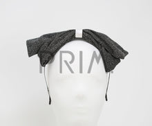 Load image into Gallery viewer, METALLIC BOW WITH GOLD CENTER HEADBAND
