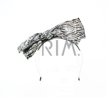 Load image into Gallery viewer, METALLIC BOWS HEADBAND
