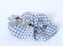 Load image into Gallery viewer, SILK SCRUNCHY
