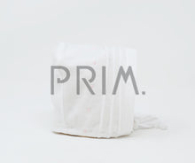Load image into Gallery viewer, COTTON BONNET PLEATED WITH DOTS
