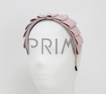 Load image into Gallery viewer, RIBBED LAYERED BOW WITHE PEARLS CENTER HEADBAND
