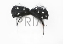 Load image into Gallery viewer, TULLE PEARL WRAP
