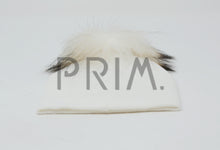 Load image into Gallery viewer, POM POM CUFF HAT
