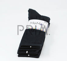 Load image into Gallery viewer, MEMOI 3 PACK FLAT SOCKS
