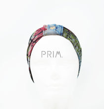 Load image into Gallery viewer, FLORAL WRAP
