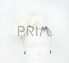 Load image into Gallery viewer, VELVET BLOSSOMS HEADBAND
