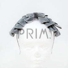 Load image into Gallery viewer, PLEATED VELVET HEADBAND

